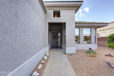 1958 W Amblemorn Dr, Green Valley, AZ 85622