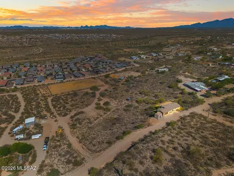 View/Area - 13400 E Buffalo Dance Trl, Vail, AZ 85641 photo 2 of 2