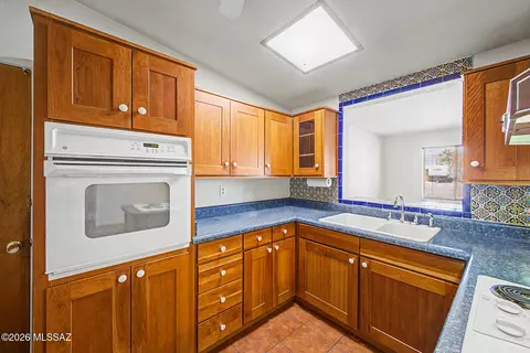 Kitchen - 7118 Eli Pl, Tucson, AZ 85710 photo 3 of 3