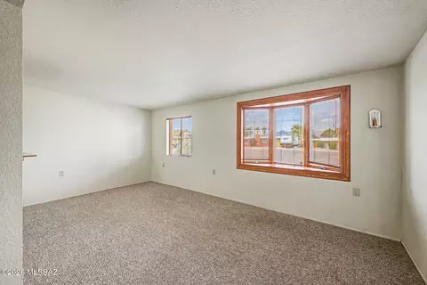 Living - 7118 Eli Pl, Tucson, AZ 85710 photo 9 of 9