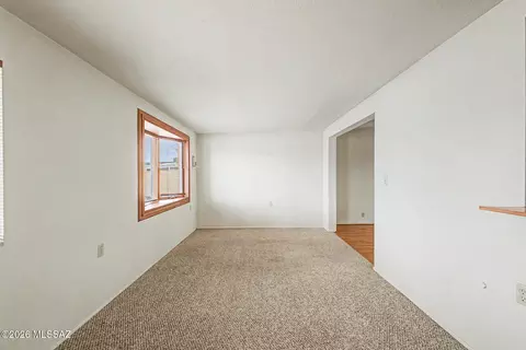 Living - 7118 Eli Pl, Tucson, AZ 85710 photo 8 of 9