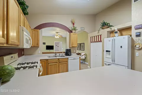 Kitchen - 8976 E Orchid Vine Dr, Tucson, AZ 85747 photo 2 of 3