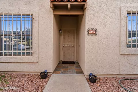 2469 N Ironwood Ridge Dr, Tucson, AZ 85745