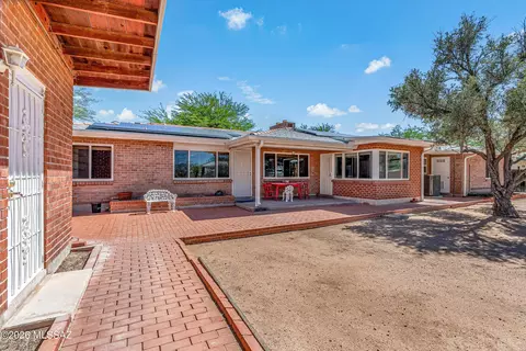 Exterior - 2107 E Lind Rd, Tucson, AZ 85719 photo 8 of 8