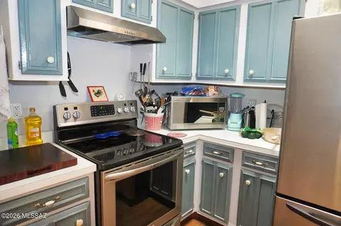 Kitchen - 1016 E Mescal Dr, Pearce, AZ 85625 photo 2 of 4