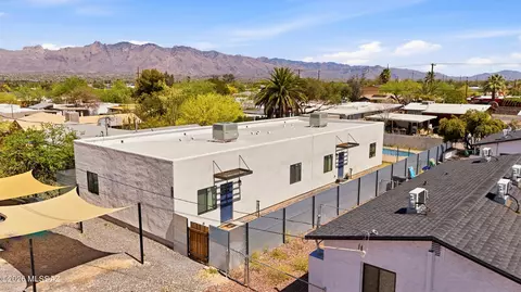 2720 N Hopi Pl, Tucson, AZ 85705