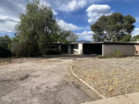 7811 Elida St, Tucson, AZ 85715