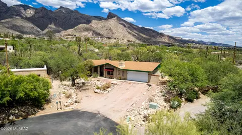 3897 E Diablo Canyon Pl, Tucson, AZ 85718