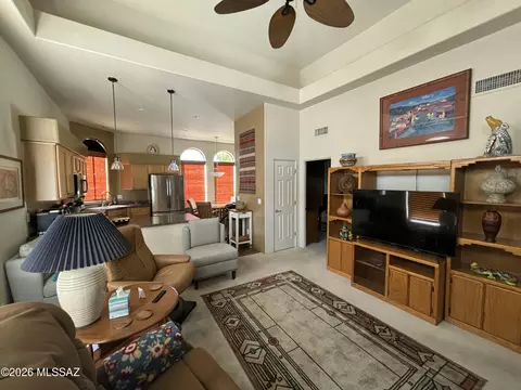 2393 W Via Di Silvio, Tucson, AZ 85741
