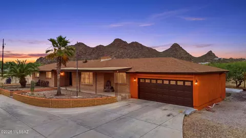 5645 S Caballo Rd, Tucson, AZ 85746