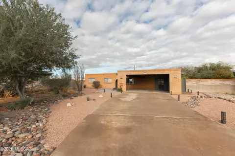 7511 E Lester Cir, Tucson, AZ 85715