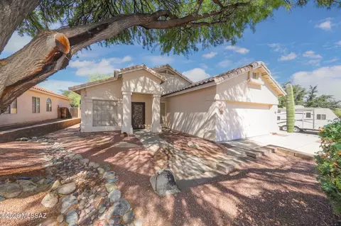 680 S Lucinda Dr, Tucson, AZ 85748