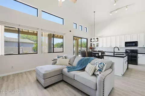 15428 S Via Rancho Grande, Sahuarita, AZ 85629