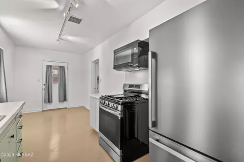 Kitchen - 1610 E Hampton St, Tucson, AZ 85719 photo 4 of 4