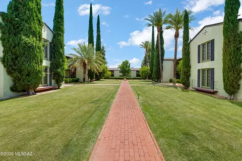 2820 E 6th St #129, Tucson, AZ 85716