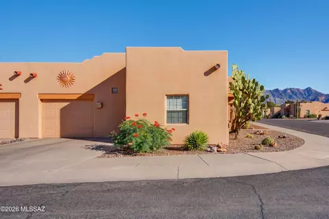 3697 S Paseo De Los Nardos, Green Valley, AZ 85614