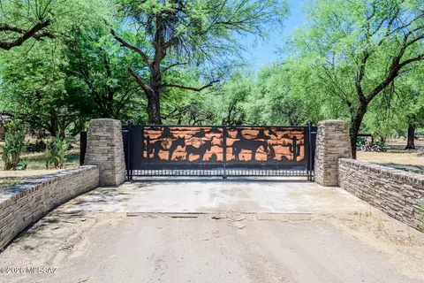 11370 Edison St, Tucson, AZ 85749