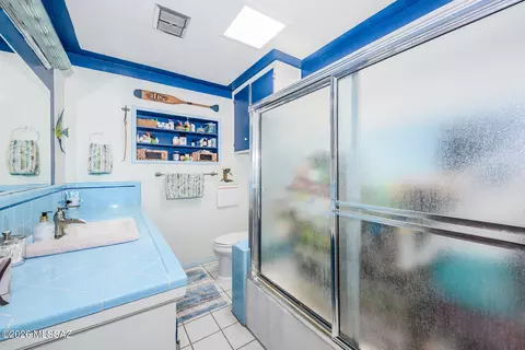 Bath - 11370 Edison St, Tucson, AZ 85749 photo 2 of 2