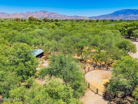 Exterior - 11370 Edison St, Tucson, AZ 85749 photo 17 of 17