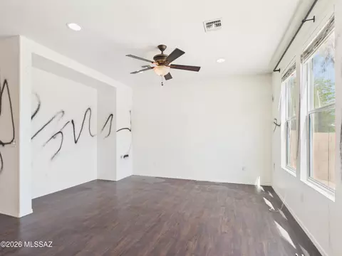 Living - 7954 E Senate St, Tucson, AZ 85730 photo 3 of 5