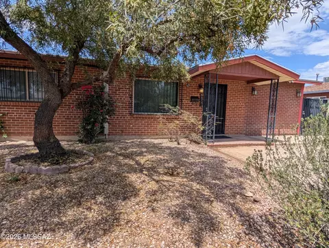 2721 E 20th St, Tucson, AZ 85716