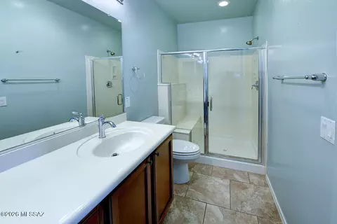 Bath - 13991 E Cheavront Loop, Vail, AZ 85641 photo 1 of 3