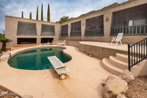 Exterior - 4601 E Coronado Dr, Tucson, AZ 85718 photo 2 of 11
