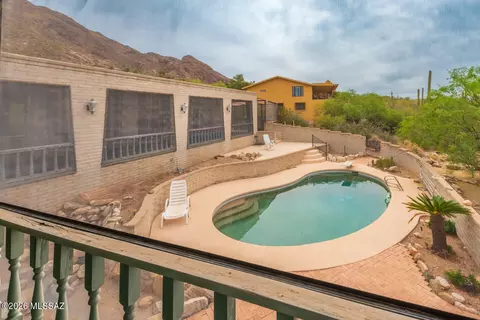 Exterior - 4601 E Coronado Dr, Tucson, AZ 85718 photo 8 of 11