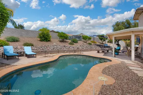 13293 N Hammerstone Ln, Oro Valley, AZ 85755