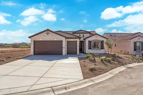 1941 N Aruba Dr, Green Valley, AZ 85614