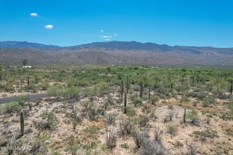 14055 E Camino Cartamo, Tucson, AZ 85749