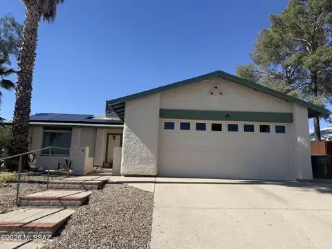 2662 S Black Moon Dr, Tucson, AZ 85730