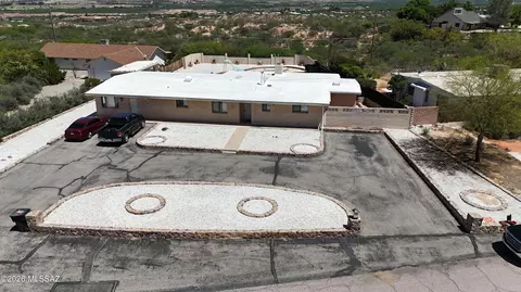 871 S La Mesa Dr, Benson, AZ 85602