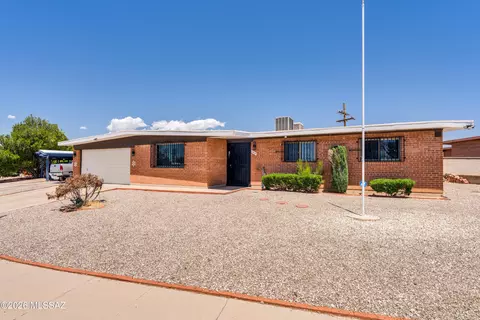 145 S Evelyn Ave, Tucson, AZ 85710