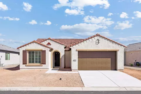 1864 N Riposte Dr, Green Valley, AZ 85614