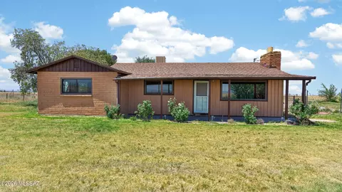 9601 S Robison Rd, Willcox, AZ 85643