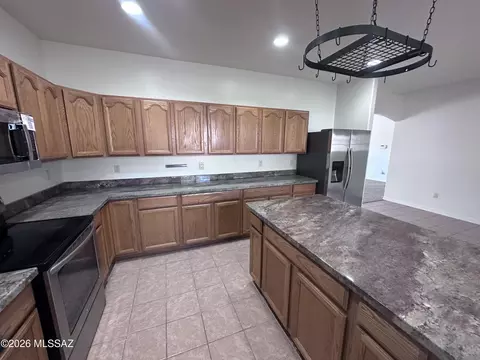 Kitchen - 728 E Mockingbird, Benson, AZ 85602 photo 7 of 9
