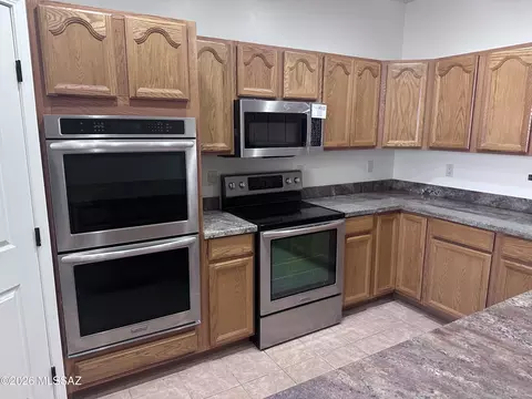 Kitchen - 728 E Mockingbird, Benson, AZ 85602 photo 6 of 9