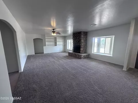 Living - 728 E Mockingbird, Benson, AZ 85602 photo 2 of 6