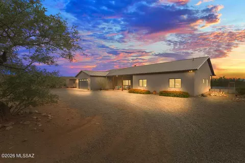 Exterior - 16276 Empire View Rd, Vail, AZ 85641 photo 4 of 7