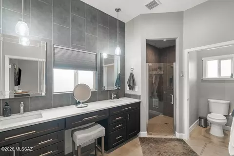 Bath - 16276 Empire View Rd, Vail, AZ 85641 photo 5 of 6