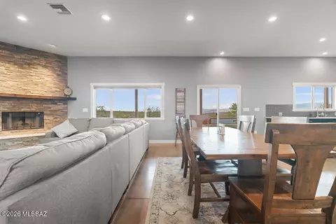 Dining - 16276 Empire View Rd, Vail, AZ 85641 photo 2 of 3
