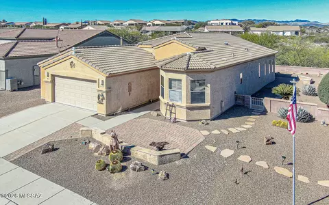 5108 S Via Loma Verde, Green Valley, AZ 85622