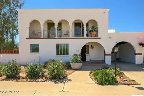 568 W Paseo Solana, Green Valley, AZ 85614