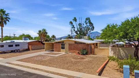 Other - 8041 E Julia St, Tucson, AZ 85710 photo 2 of 13