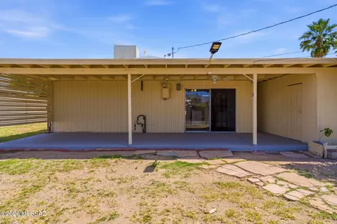 Exterior - 8041 E Julia St, Tucson, AZ 85710 photo 3 of 6