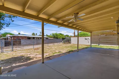 Exterior - 8041 E Julia St, Tucson, AZ 85710 photo 5 of 6