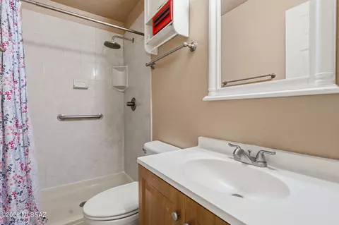 Bath - 8041 E Julia St, Tucson, AZ 85710 photo 1 of 3
