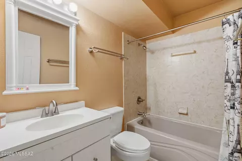 Bath - 8041 E Julia St, Tucson, AZ 85710 photo 3 of 3
