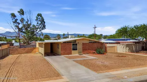 Exterior - 8041 E Julia St, Tucson, AZ 85710 photo 1 of 6